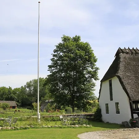 Tvaerskov Molle
